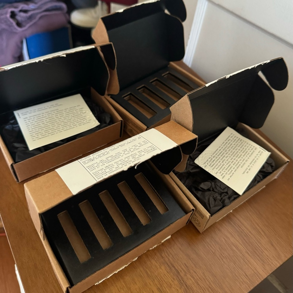 EMPTY LE LABO boxes - Picture 2 of 3